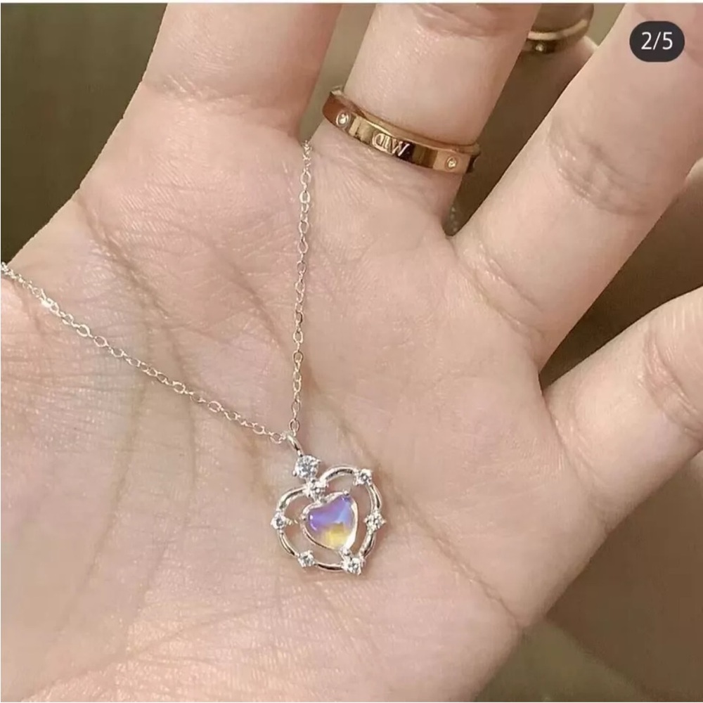Gradient love gemstone necklace for women high-end couple love clavicle necklace